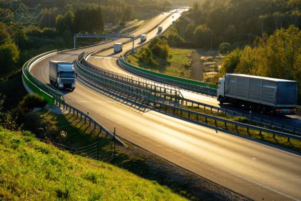 Nguyên tắc vận hành xe tải và kinh nghiệm lái xe an toàn